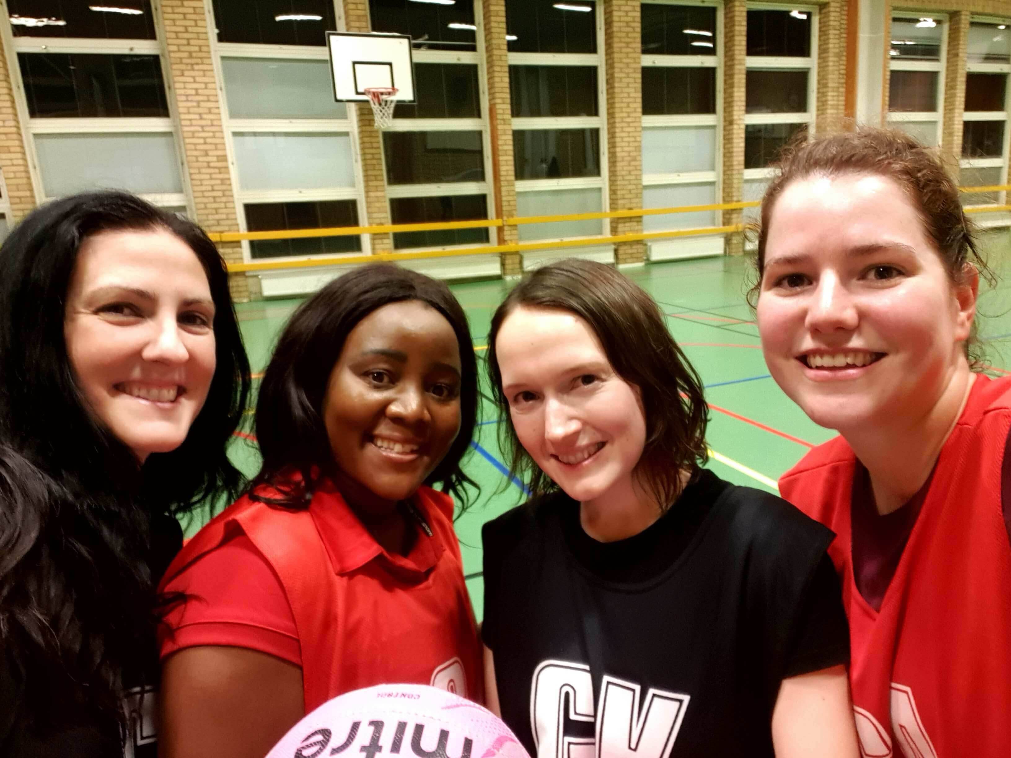 Photo 1 of netball practice at Gothenburg Netball club